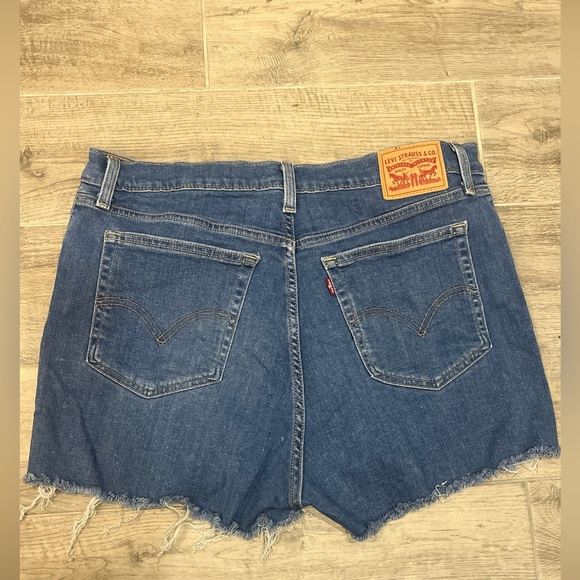 Levi's 501 Button Fly Cutoff Raw Hem Jean Shorts S58022 Right Rise Size 33 - Picture 6 of 9
